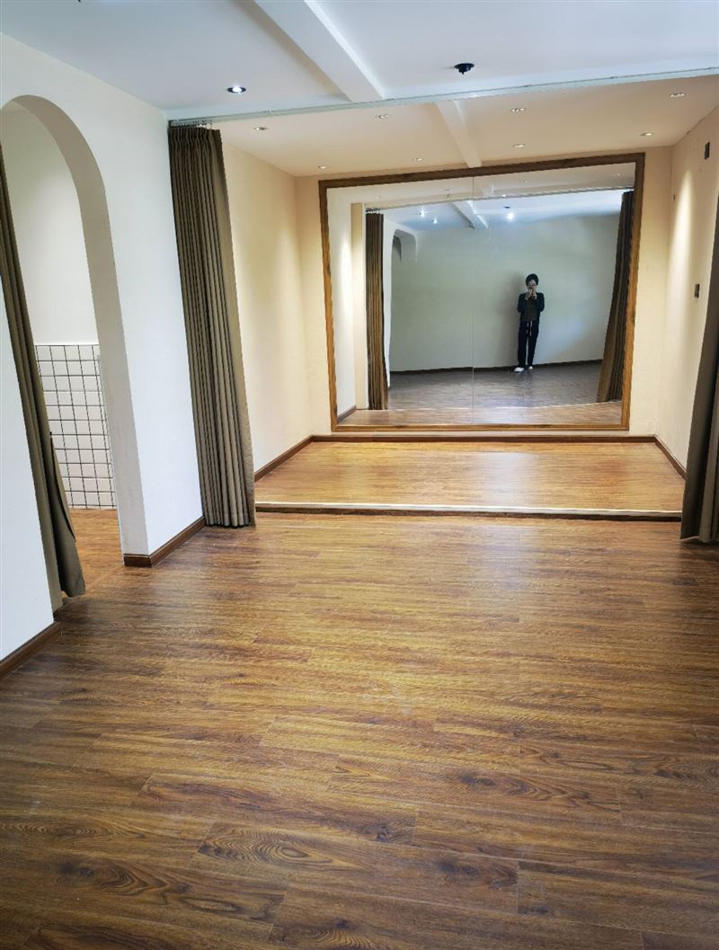 丹南路和景府底商,紧临天安幼儿园,可住人,适合培训/理发/快递